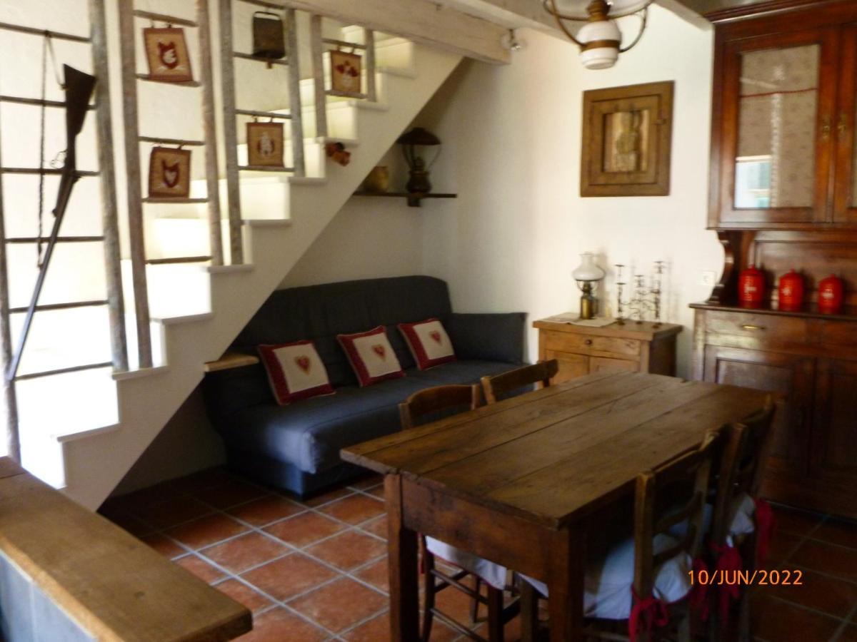 Maison De Village Saint-Paul-des-Fonts Екстер'єр фото