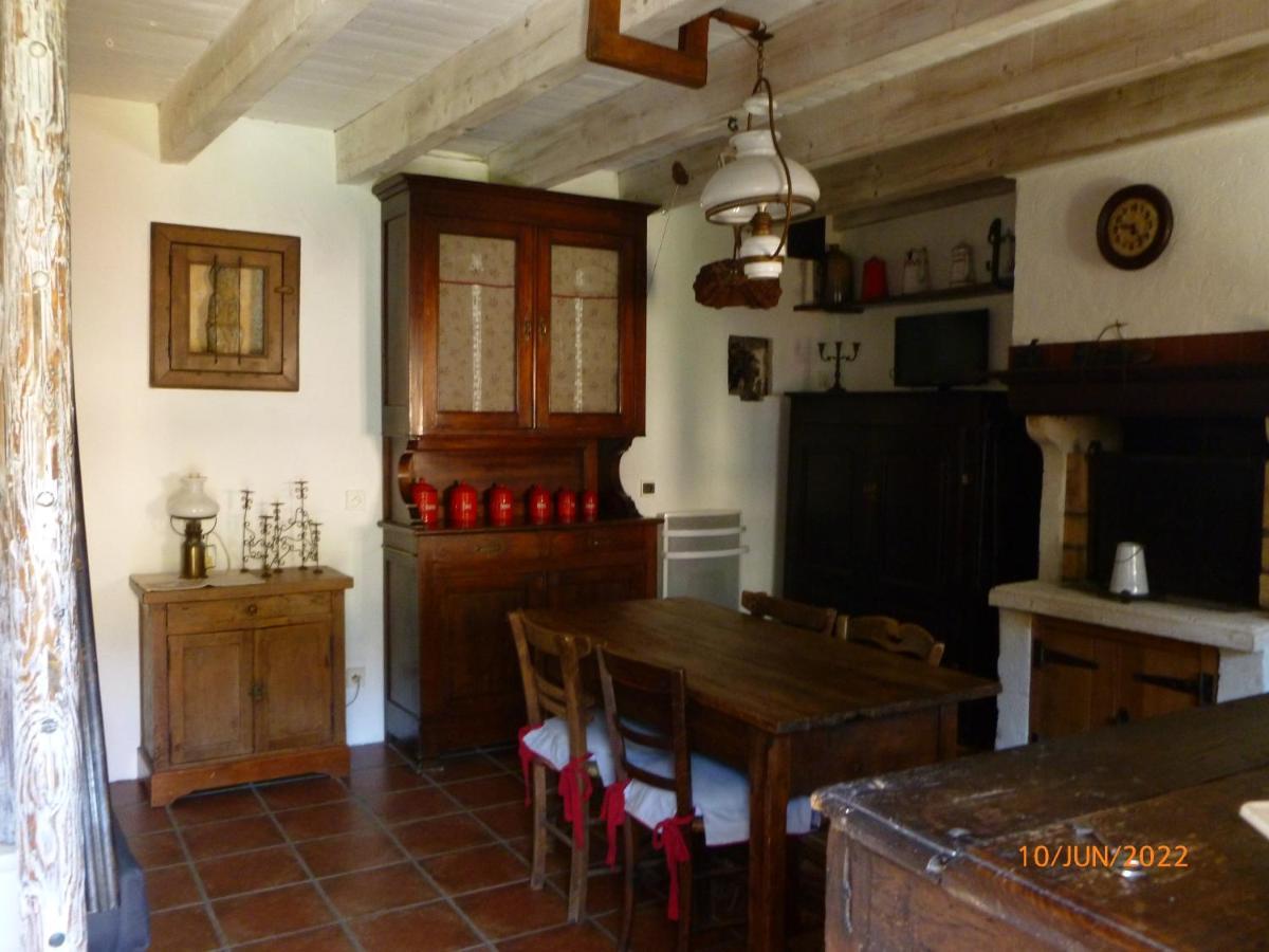 Maison De Village Saint-Paul-des-Fonts Екстер'єр фото